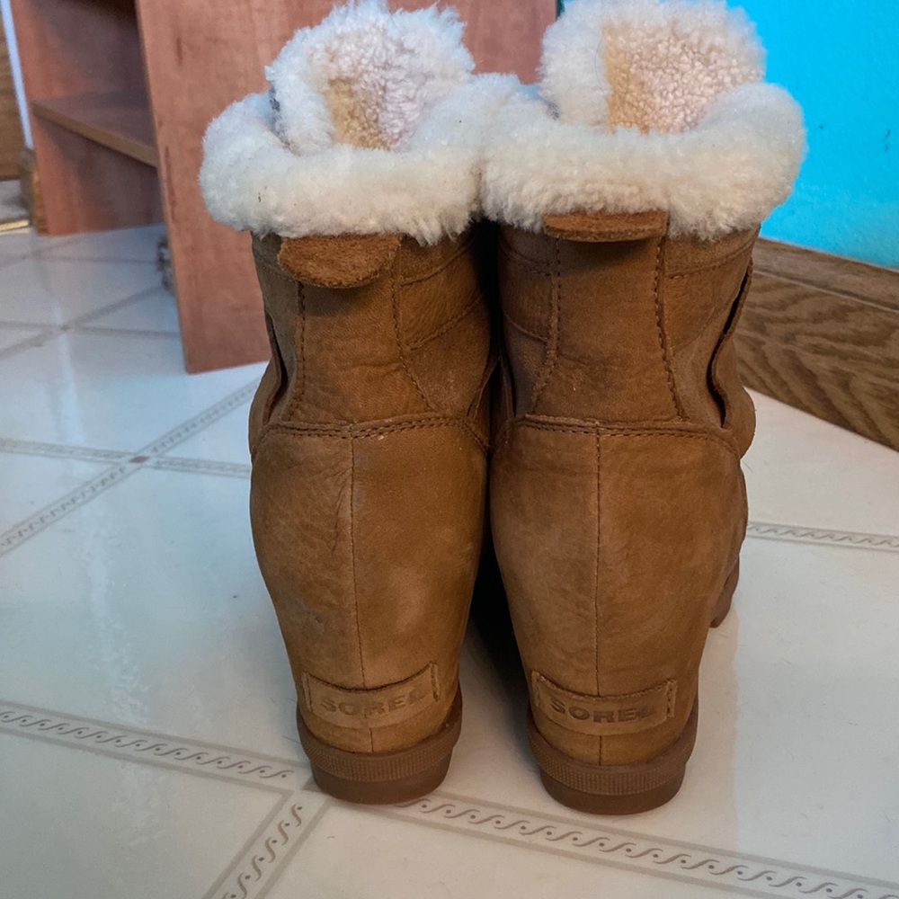 Sorel booties - Picture 2 of 5